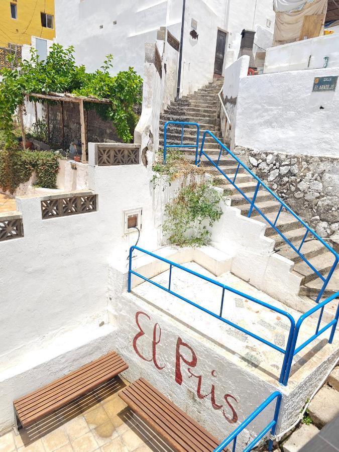 Cozy Apartment In Front Of The Natural Pools El Pris Exterior foto