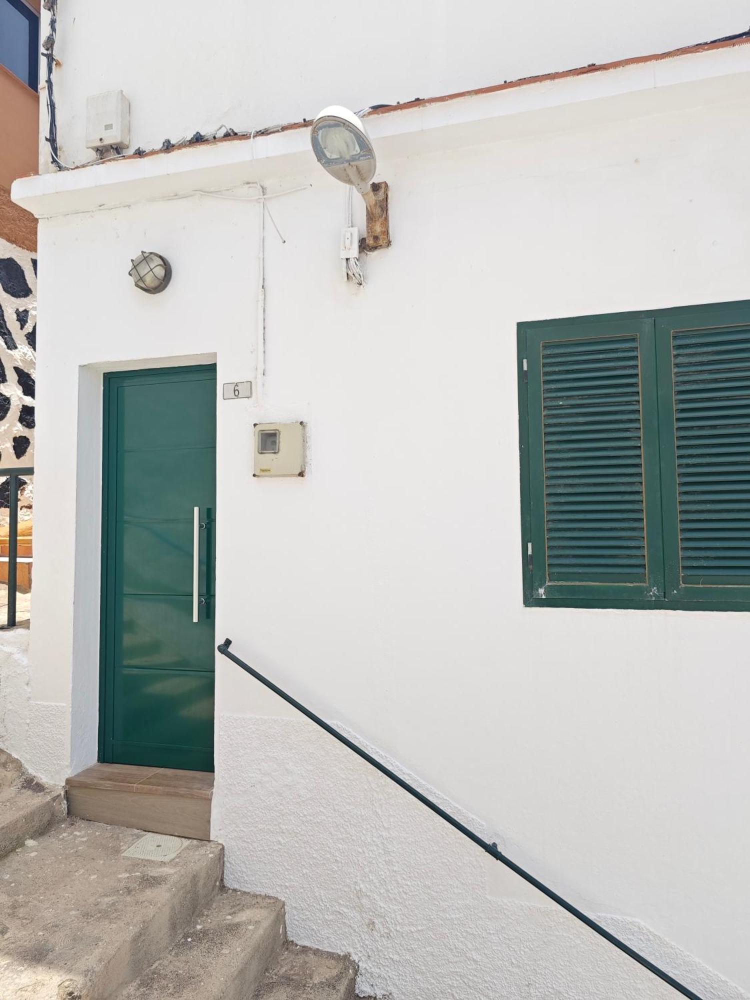 Cozy Apartment In Front Of The Natural Pools El Pris Exterior foto
