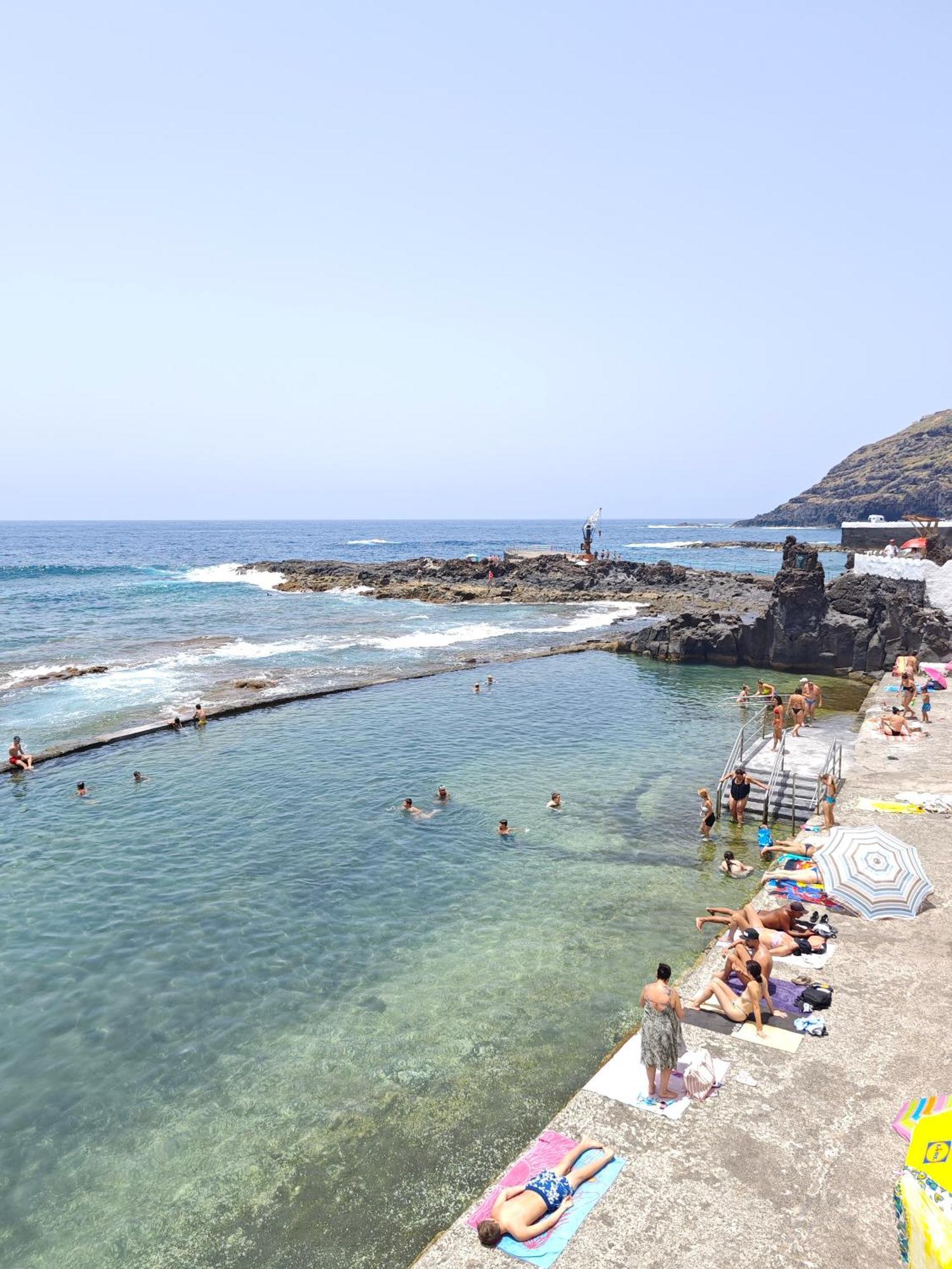 Cozy Apartment In Front Of The Natural Pools El Pris Exterior foto